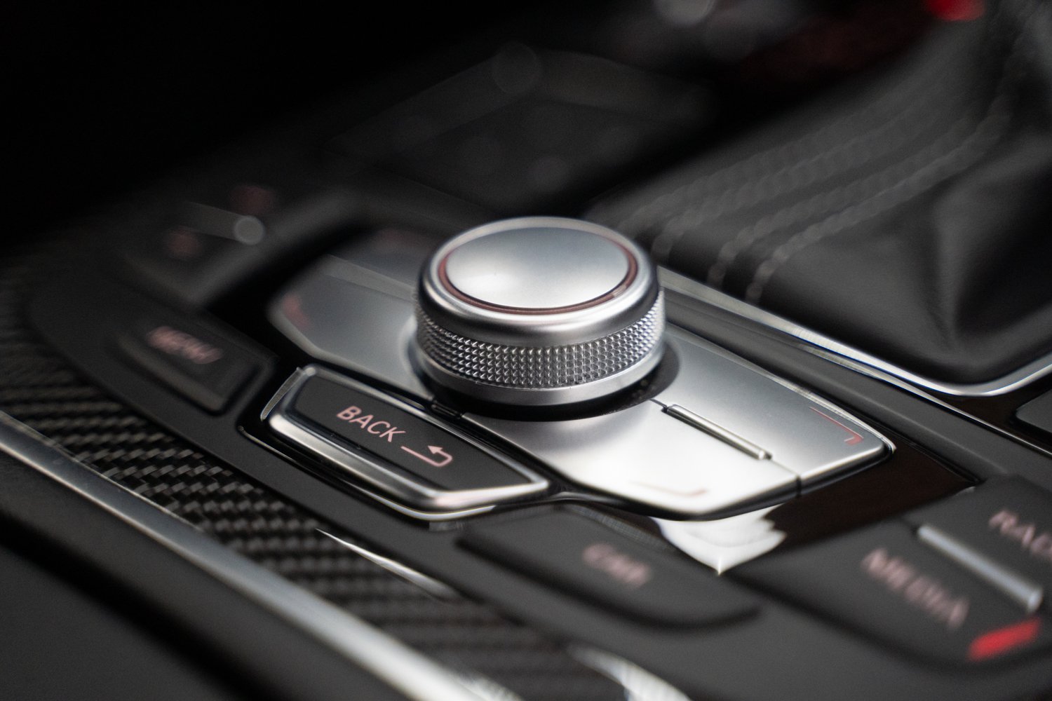 Audi-RS6-C7-36.jpg