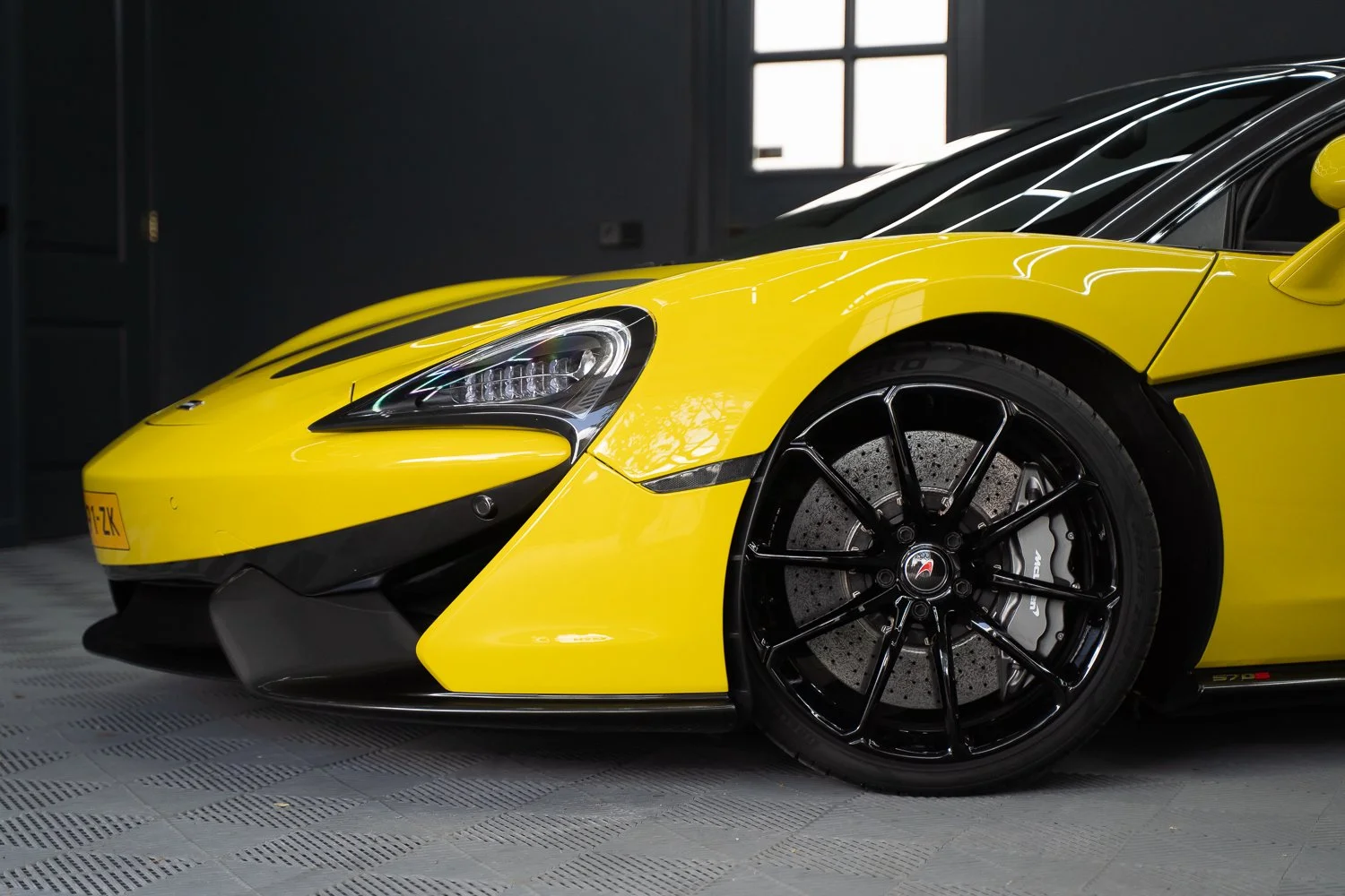 Mclaren-570S-29.jpg