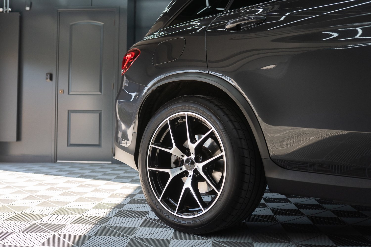Mercedes-GLC-grijs-57.jpg