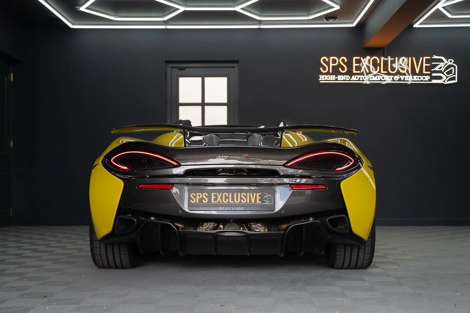 Mclaren-570S-88.jpg