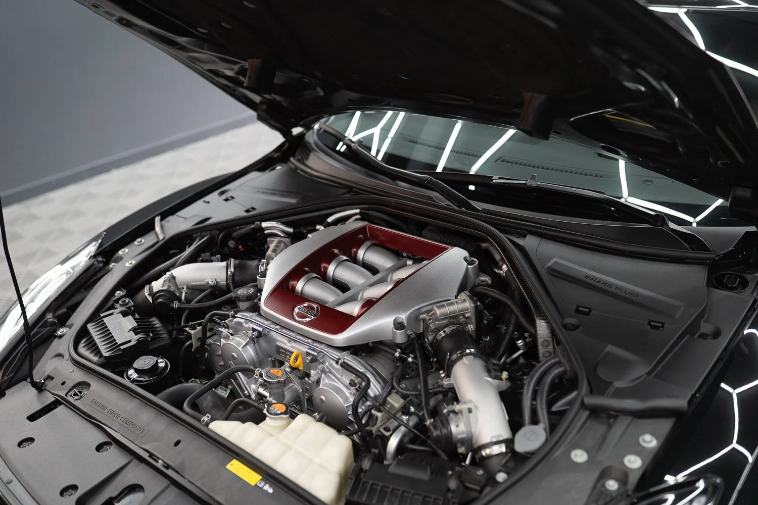 Nissan-GTR-Black-141.jpg