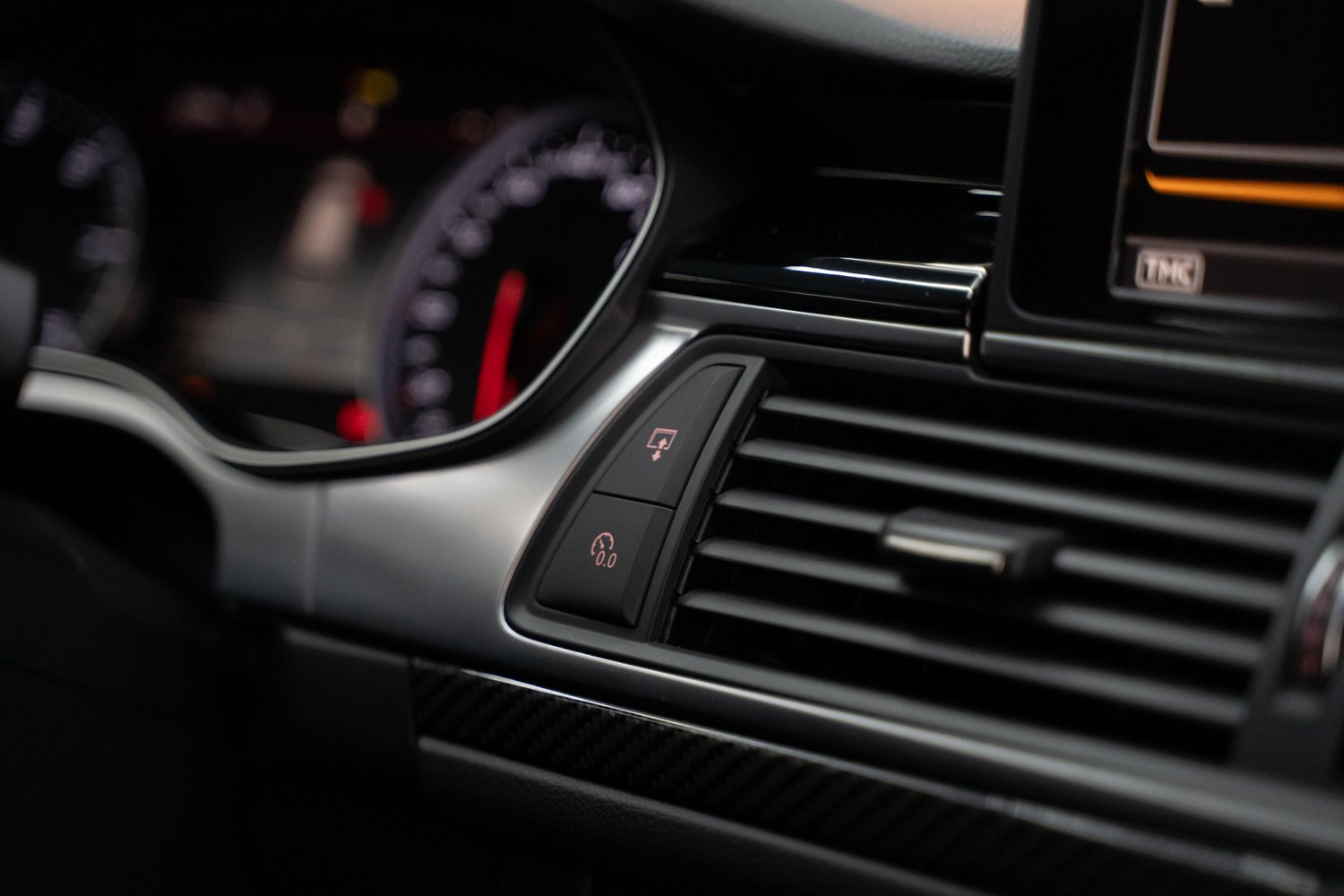 Audi-RS6-C7-38.jpg