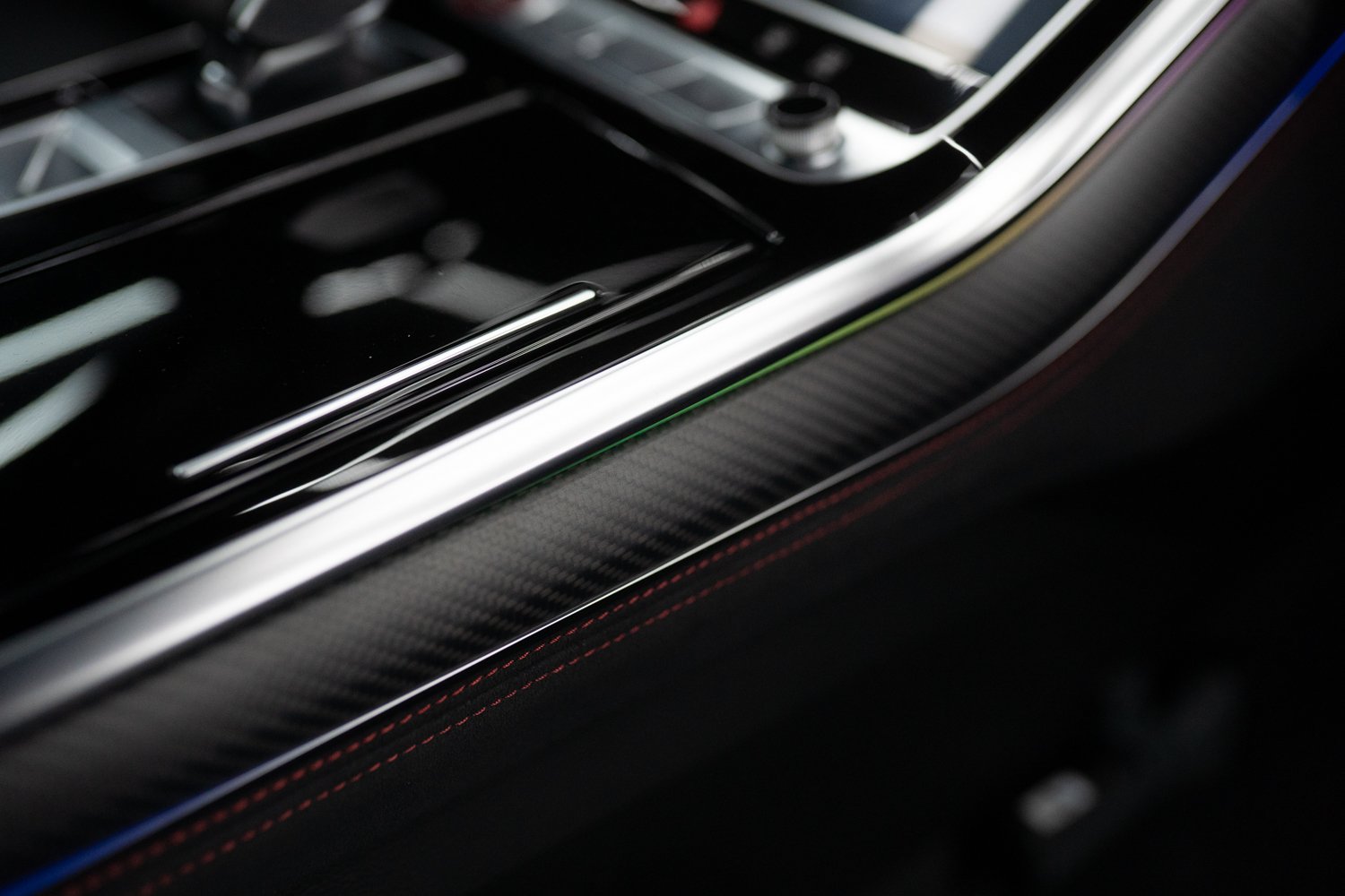 Audi-RSQ8-Zwart-122.jpg
