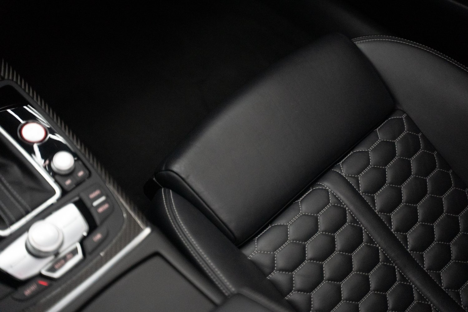 Audi-RS6-C7-61.jpg