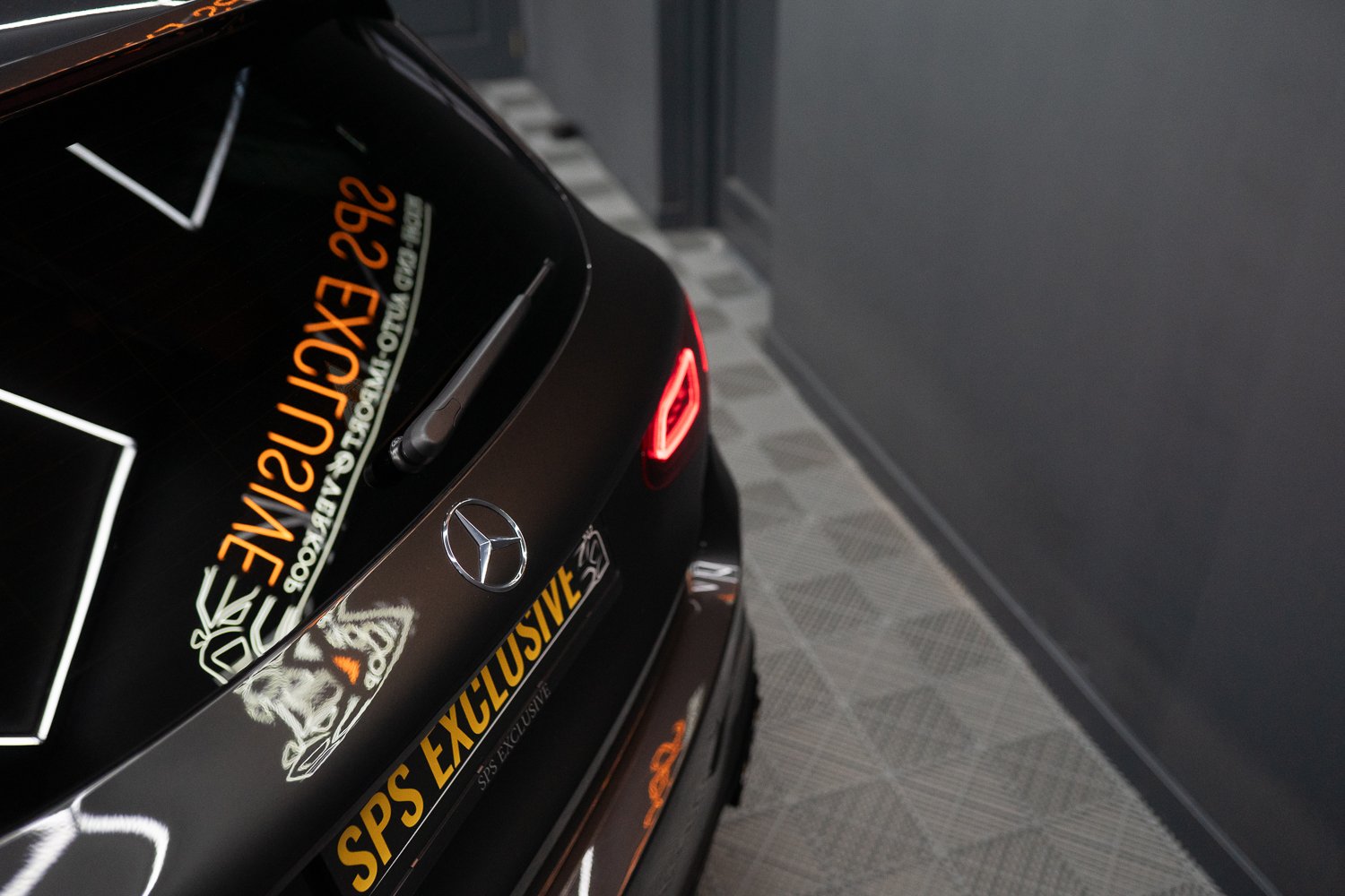 Mercedes-GLC-grijs-16.jpg