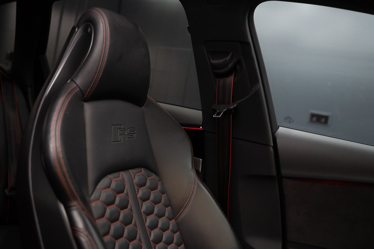 Audi RS4 Avant-110.jpg