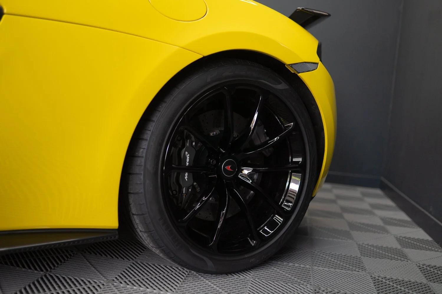 Mclaren-570S-15.jpg