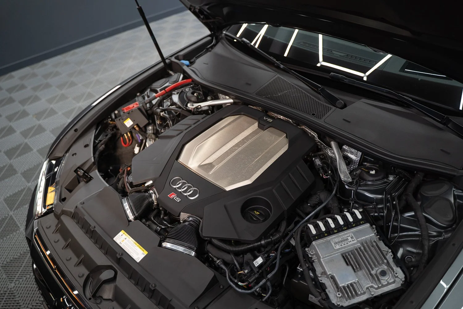 RS6-Grey-144.jpg