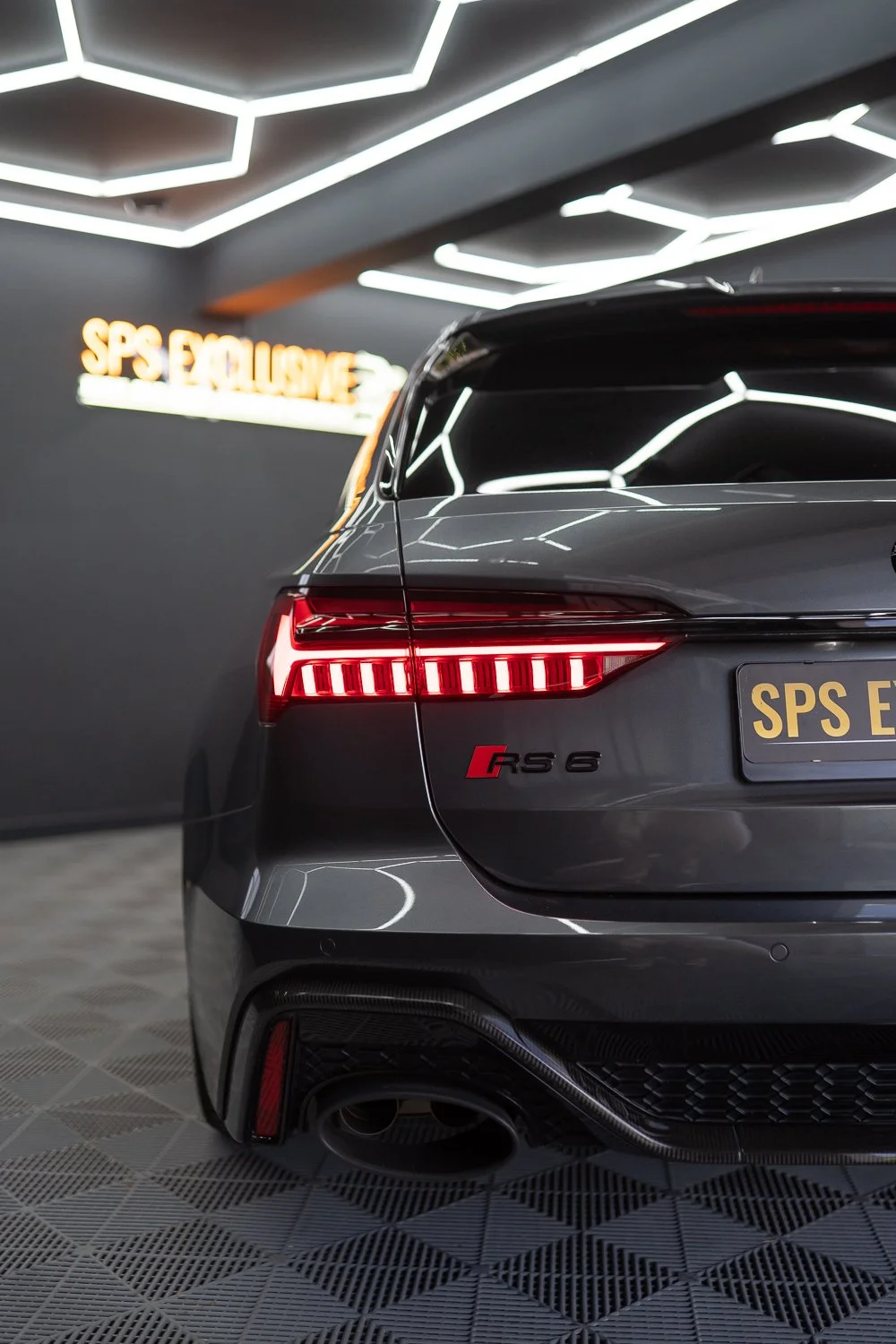 RS6-Grey-47.jpg