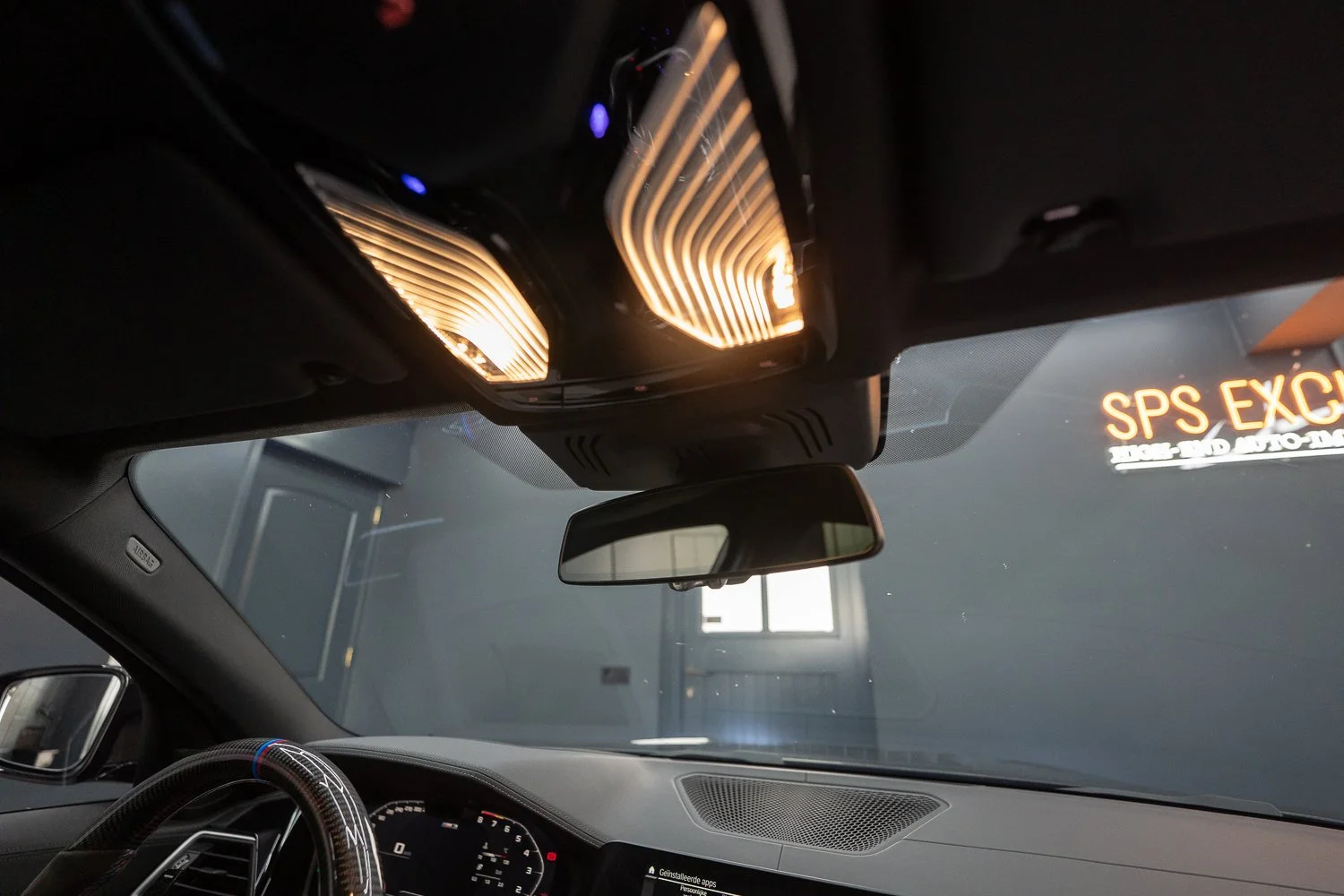 BMW-M3-Black-Carbon_hood-127.jpg