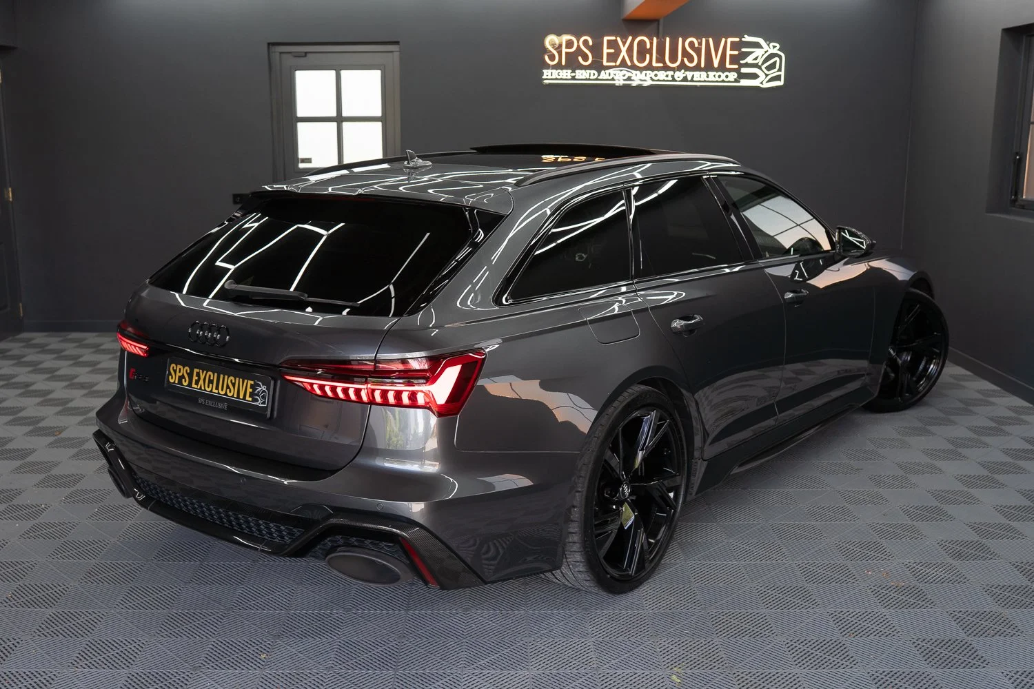 RS6-Grey-42.jpg