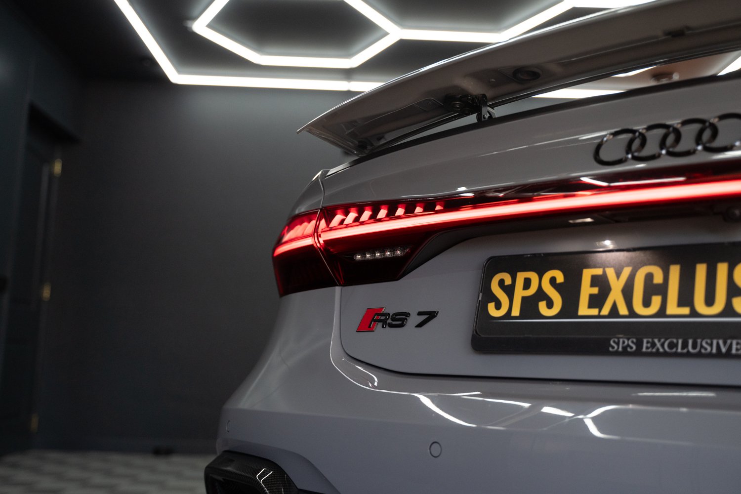 Audi-RS7-84.jpg