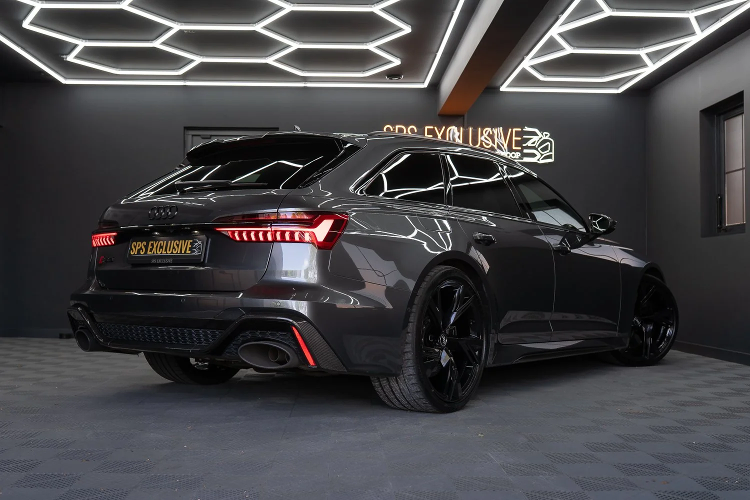 RS6-Grey-41.jpg