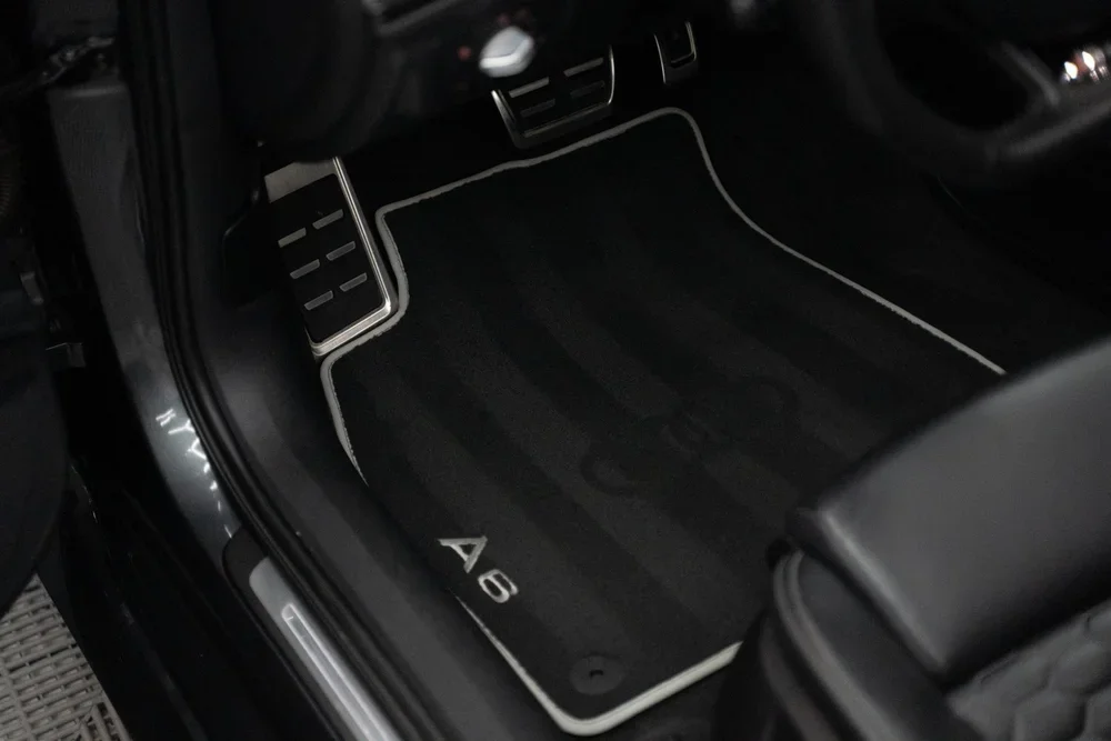 Audi-RS6-C7-66.webp