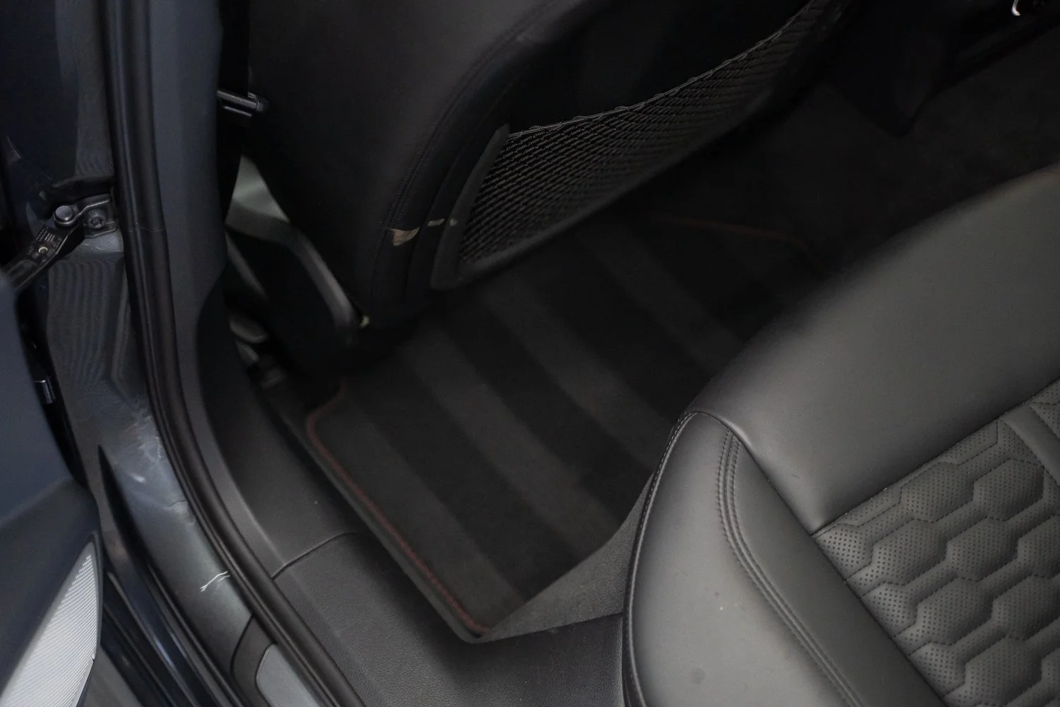 RS6-Grey-124.jpg