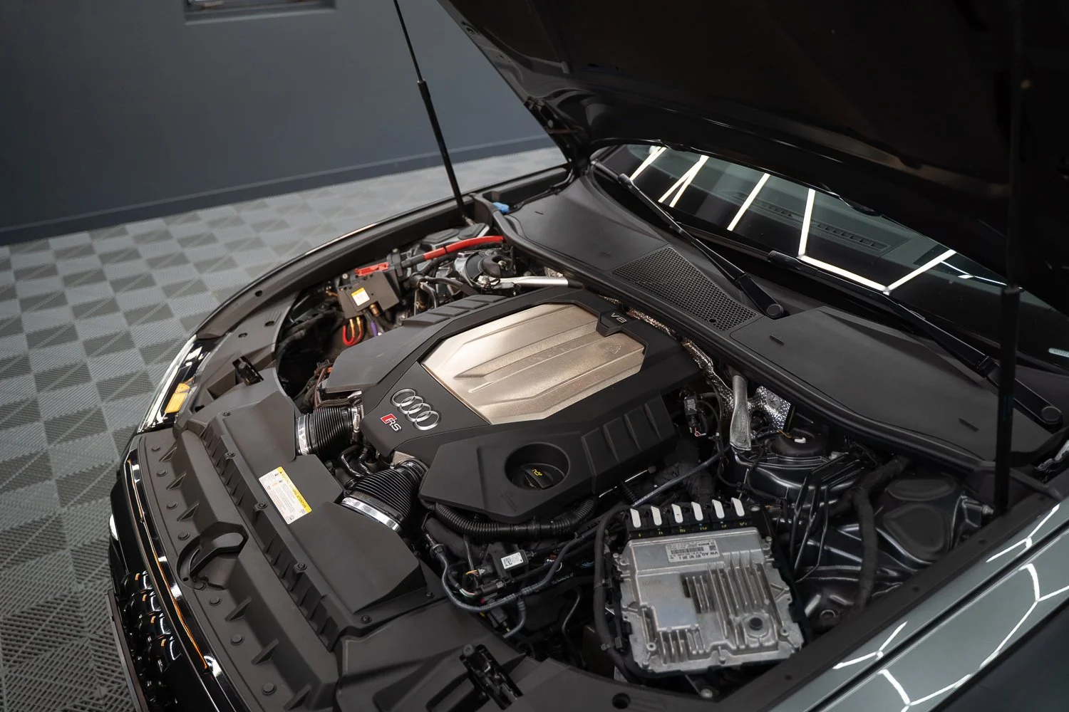 RS6-Grey-141.jpg