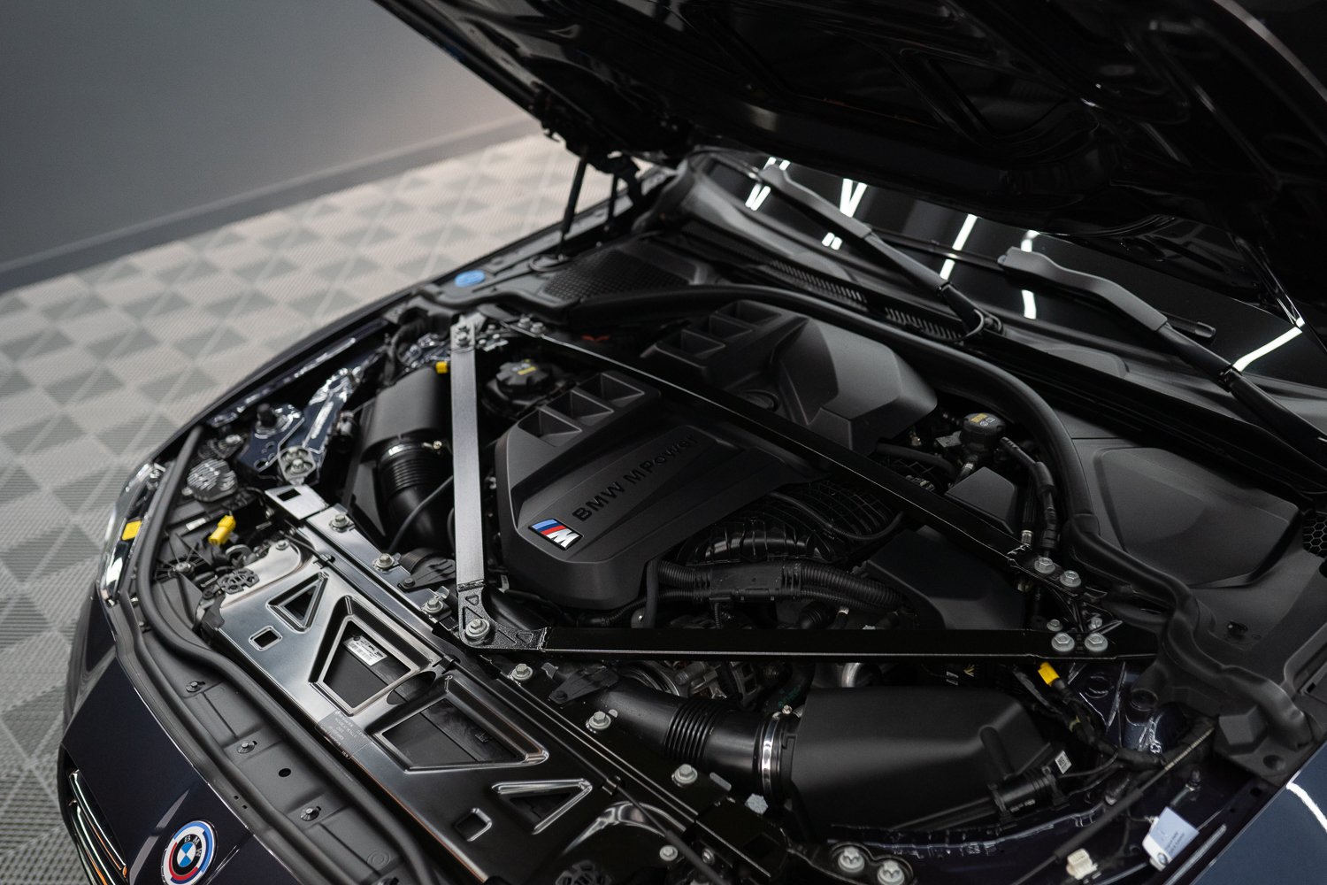 BMW-M4-Comp-50jahre-edition-93.jpg