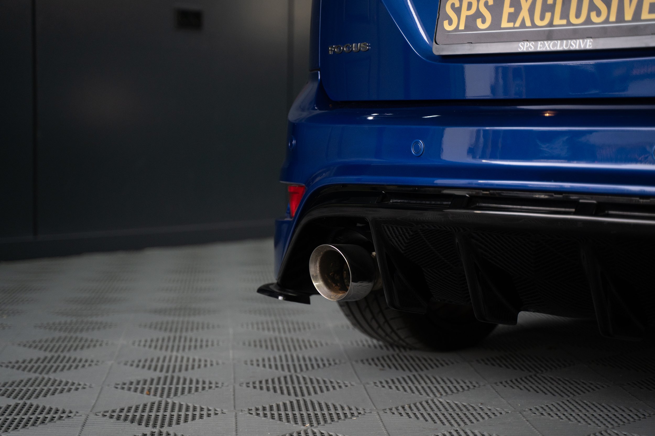 Ford-Focus-RS-62.jpg