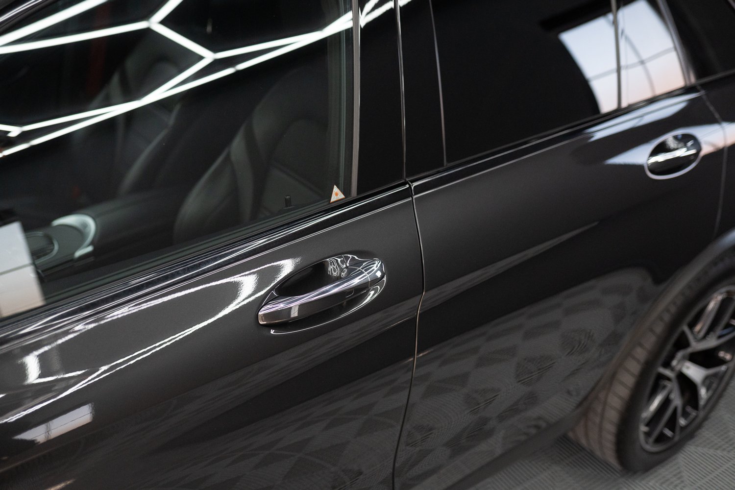 Mercedes-GLC-grijs-14.jpg