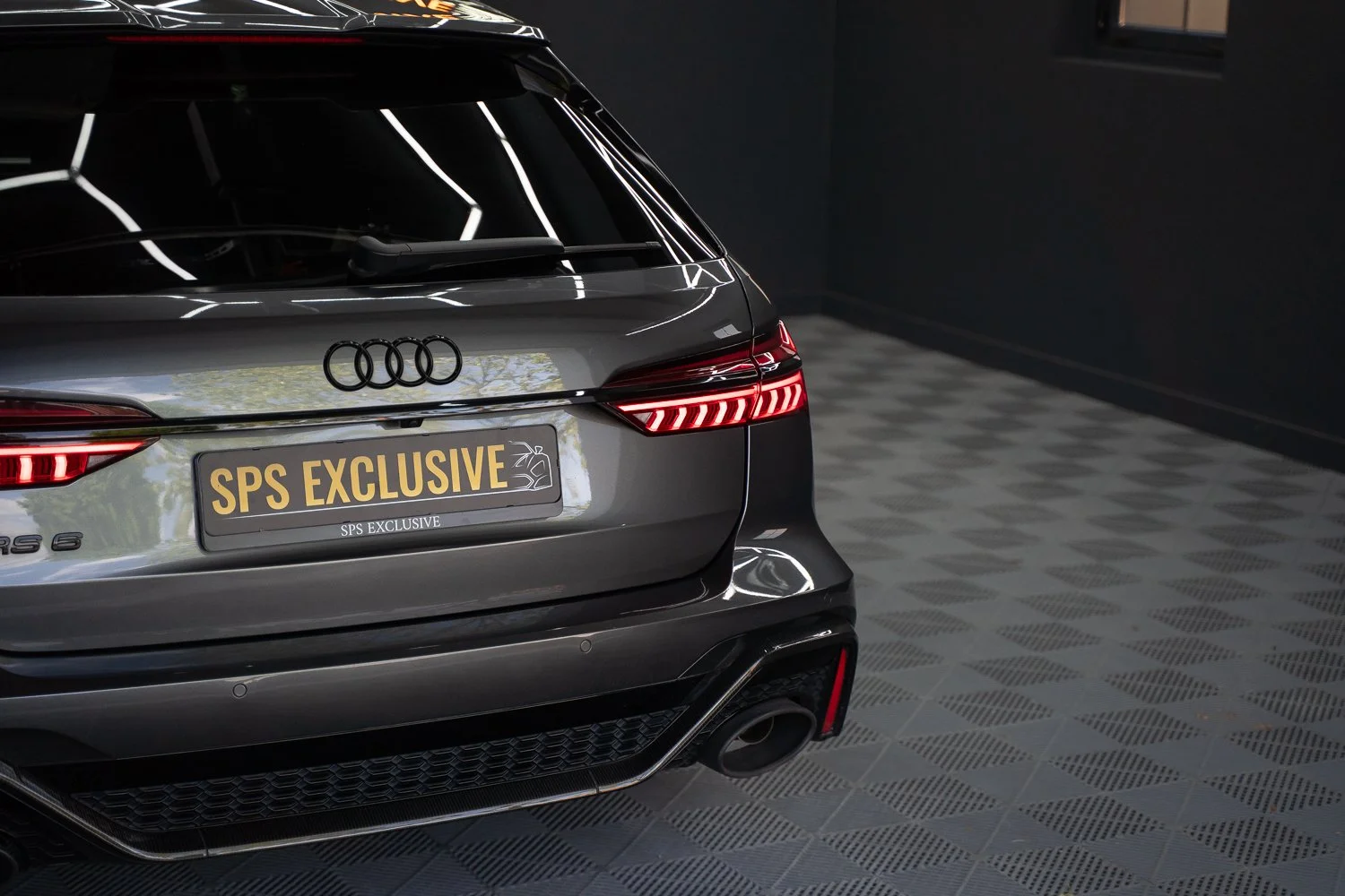 RS6-Grey-66.jpg