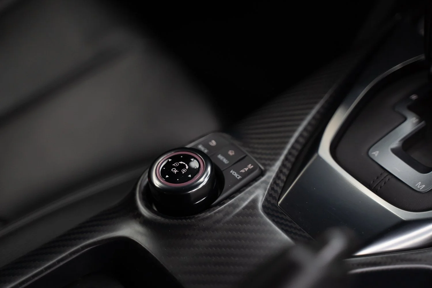 Nissan-GTR-Black-122.jpg