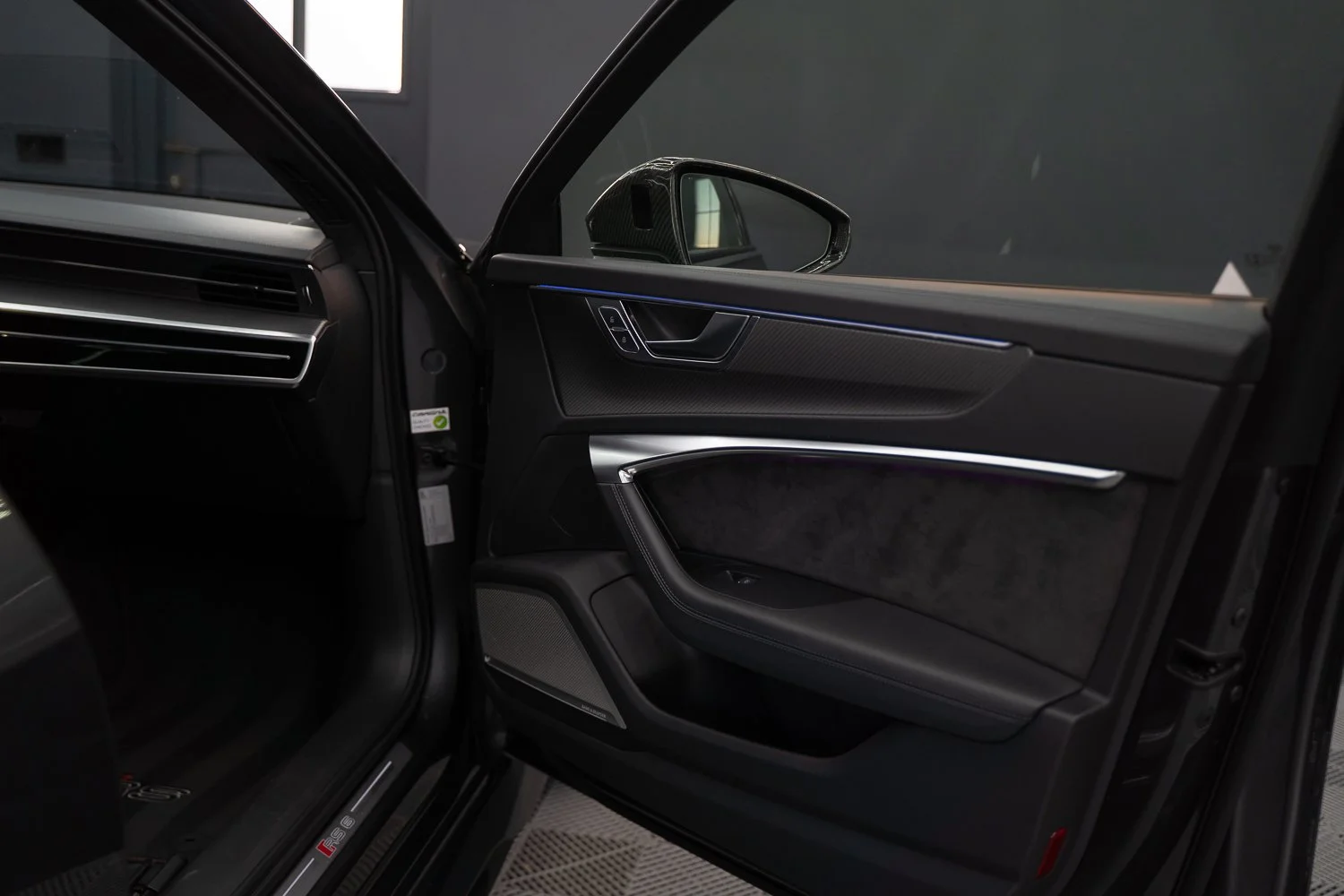 RS6-Grey-130.jpg