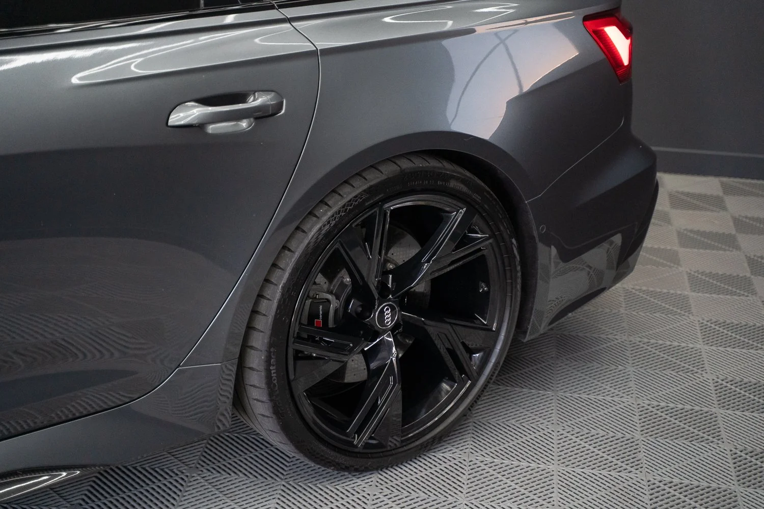 RS6-Grey-17.jpg