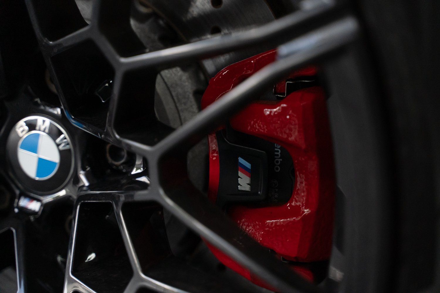 BMW-M3-Competition-blackwheels-26.jpg