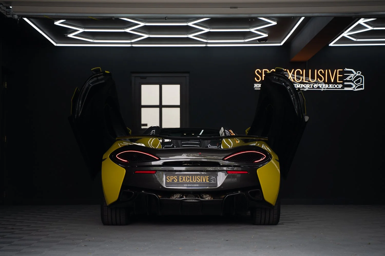 Mclaren-570S-80.jpg