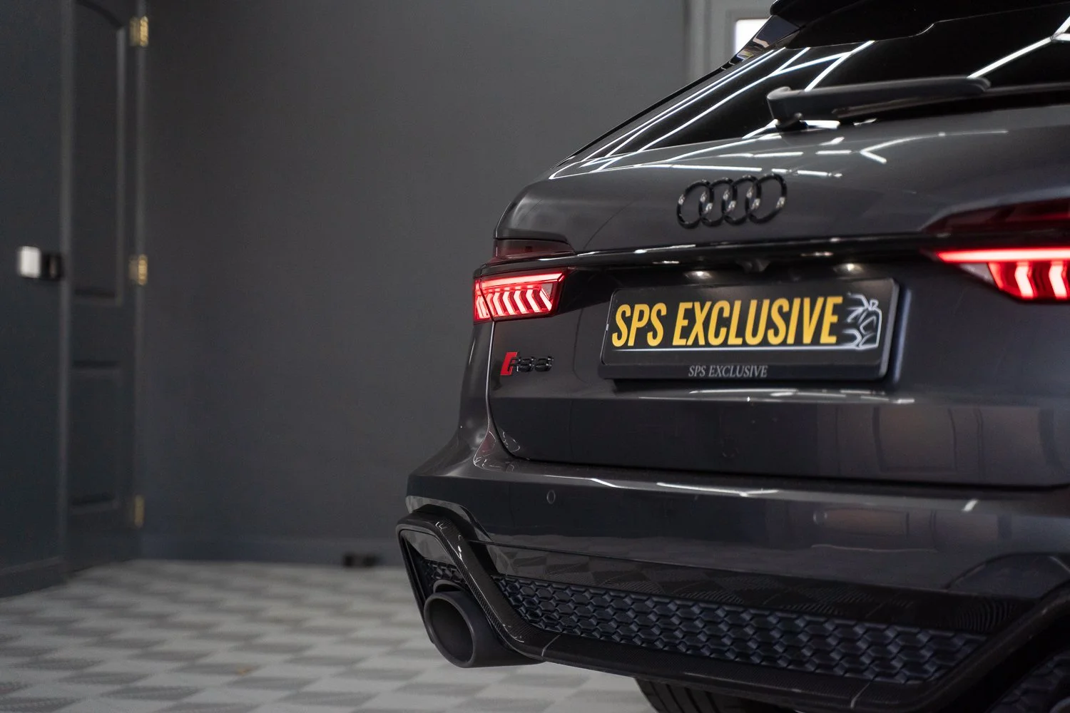 RS6-Grey-60.jpg