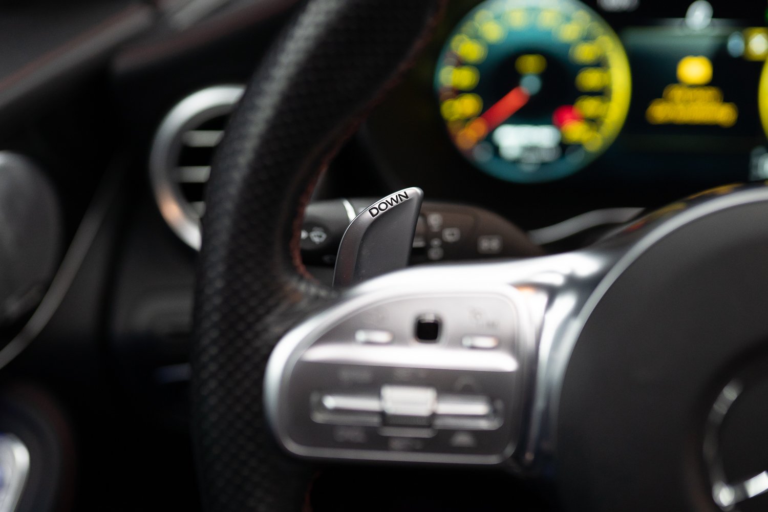 Mercedes-GLC-grijs-106.jpg