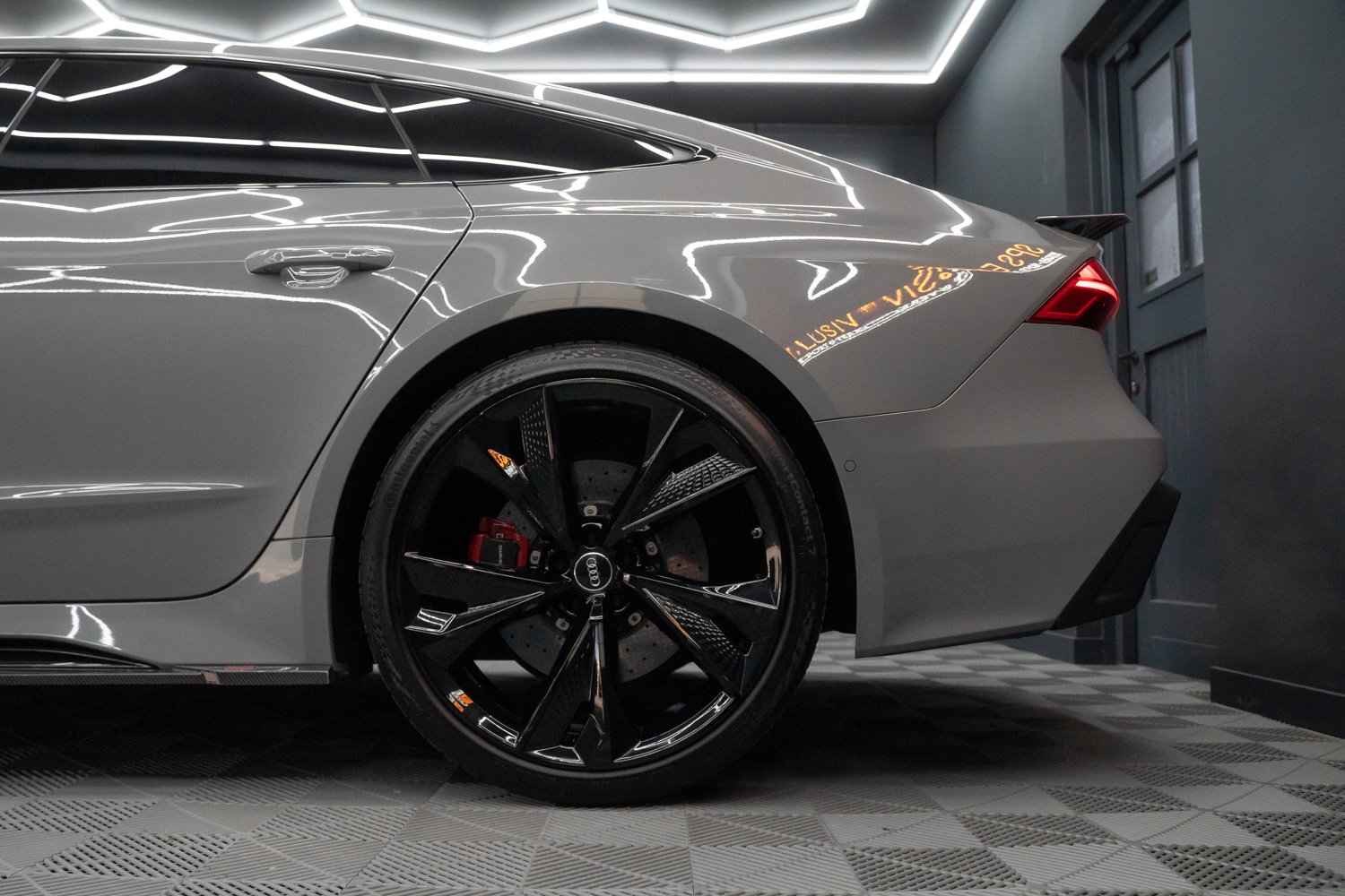 Audi-RS7-76.jpg