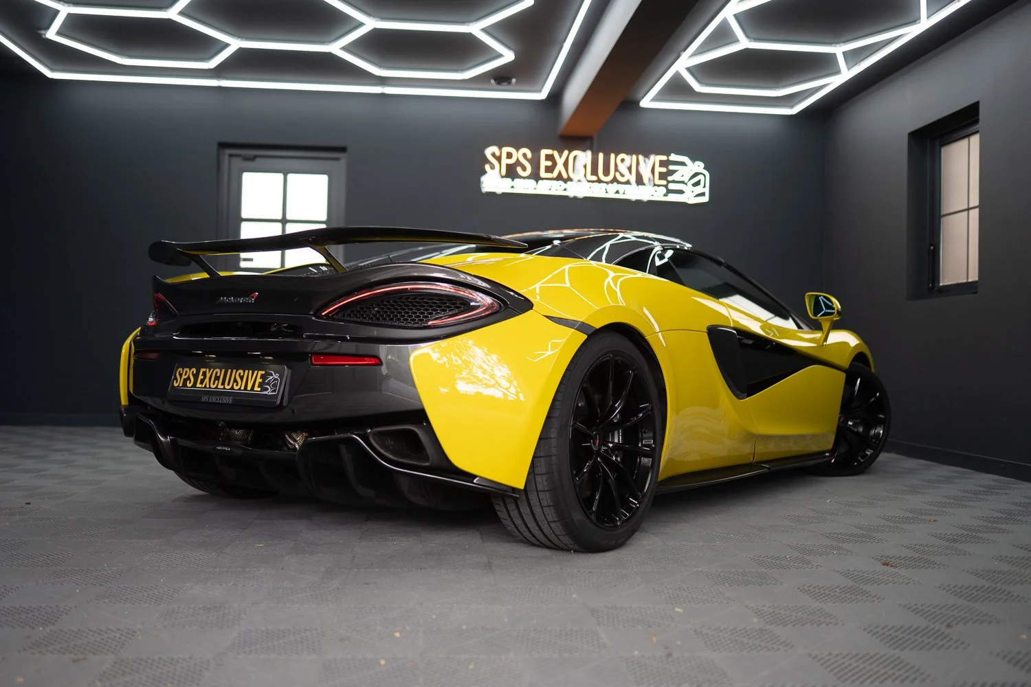 Mclaren-570S-67.jpg
