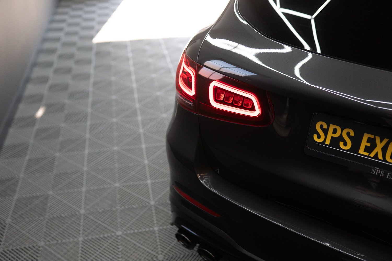 Mercedes-GLC-grijs-18.jpg