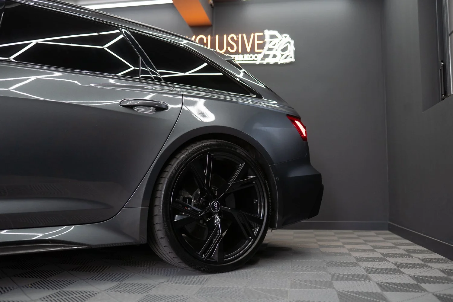 RS6-Grey-7.jpg