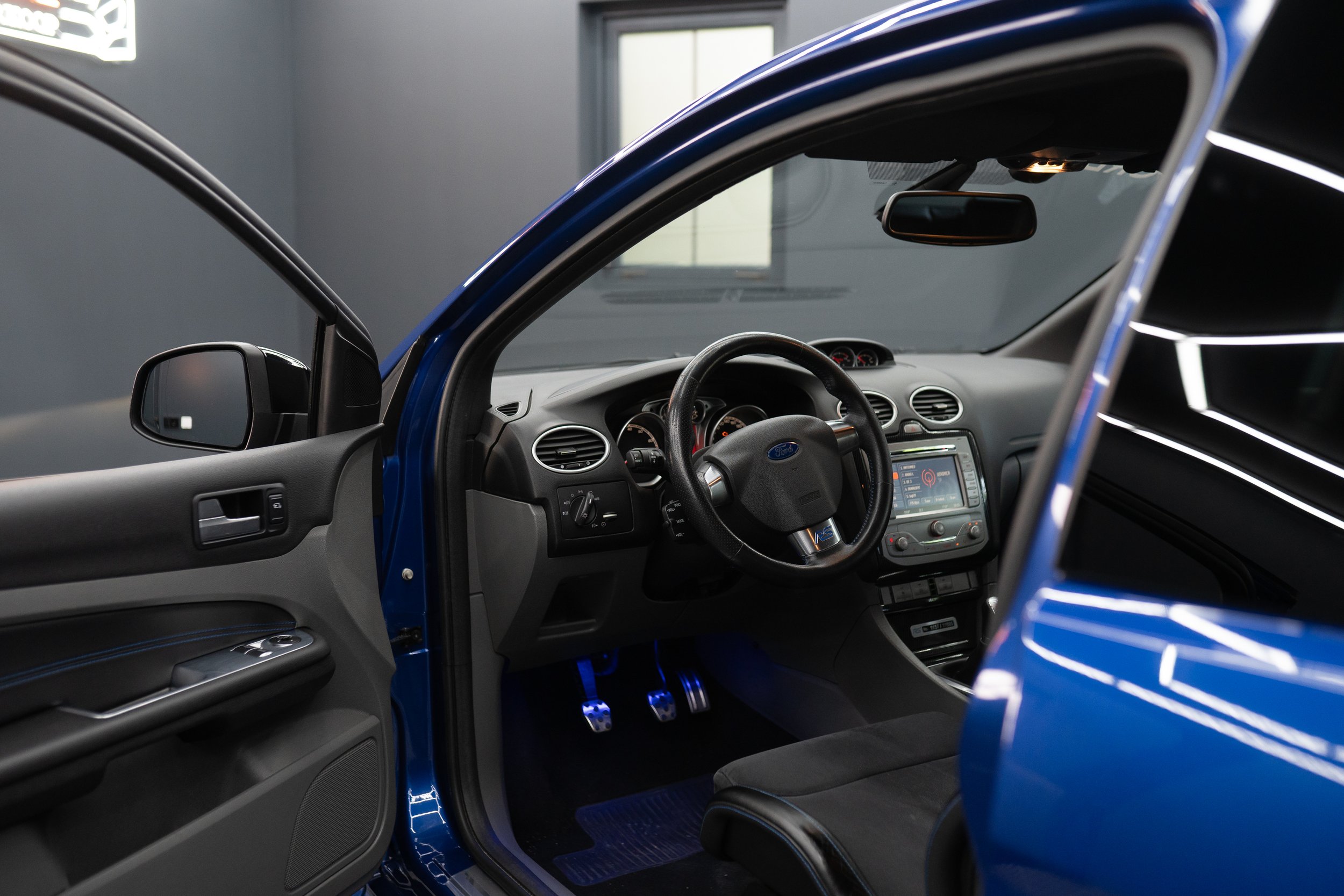 Ford-Focus-RS-41.jpg