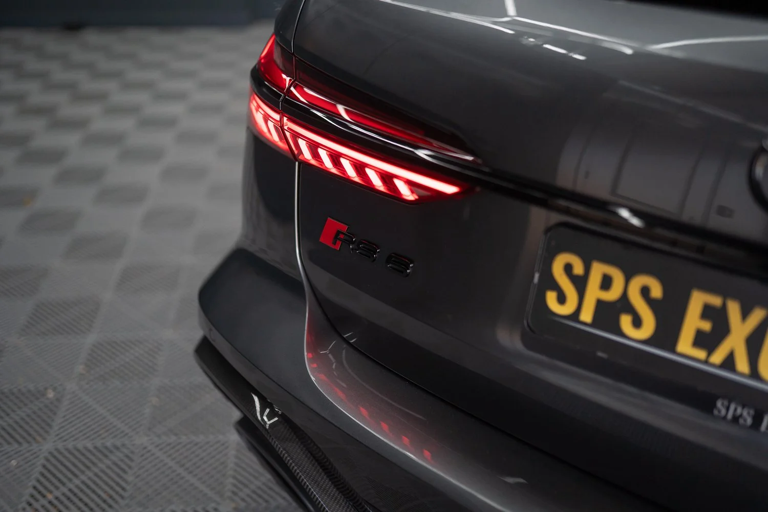 RS6-Grey-45.jpg