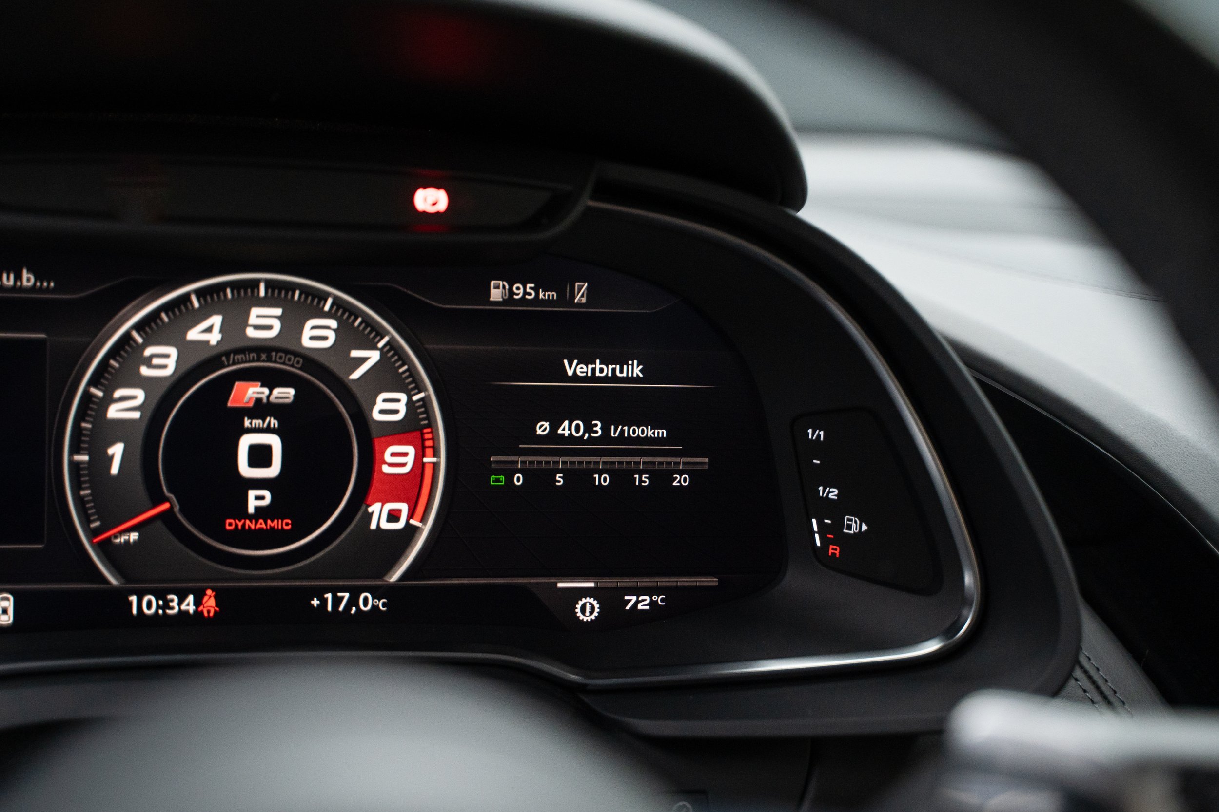 Audi-R8-V10-plus-64.jpg