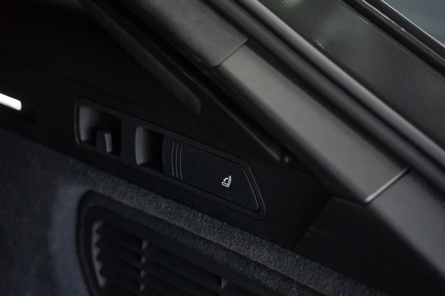 RS6-Grey-77.jpg