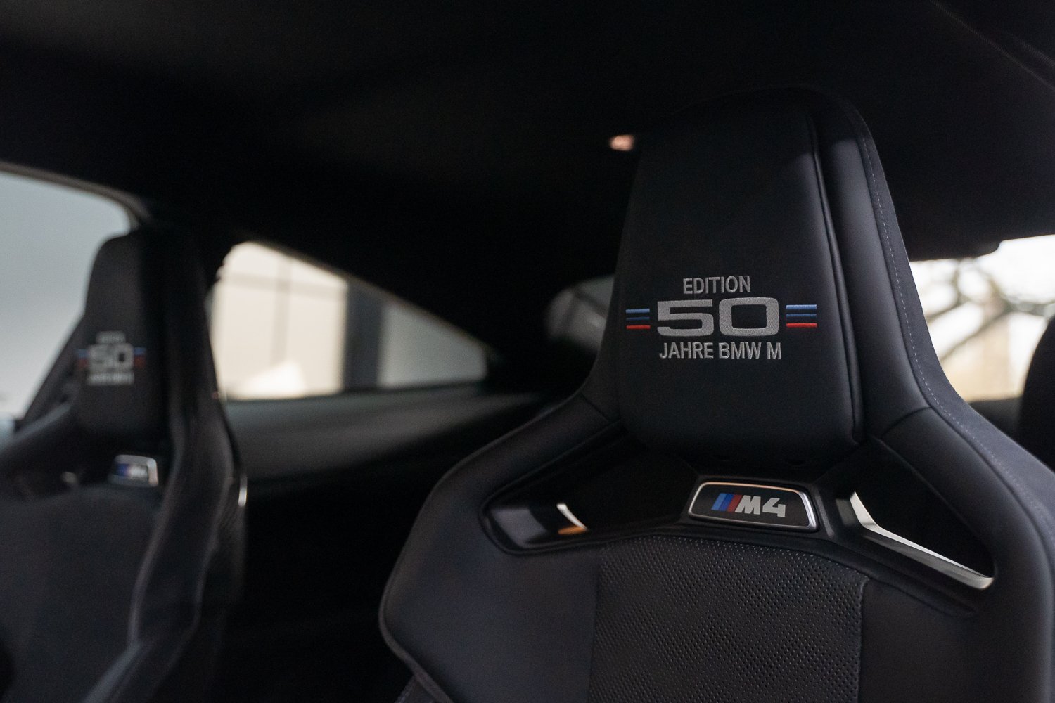 BMW-M4-Comp-50jahre-edition-64.jpg