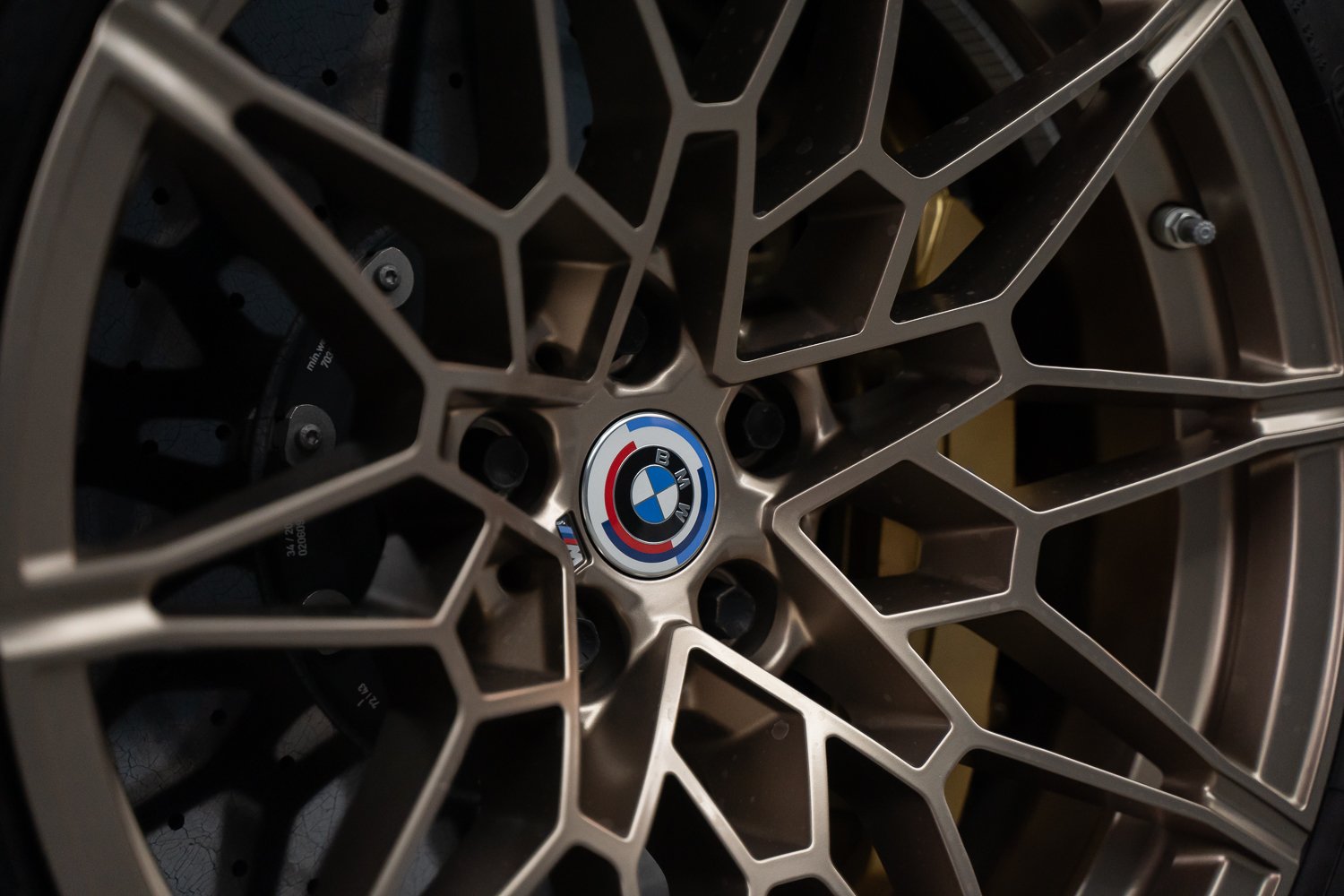 BMW-M4-Comp-50jahre-edition-26.jpg