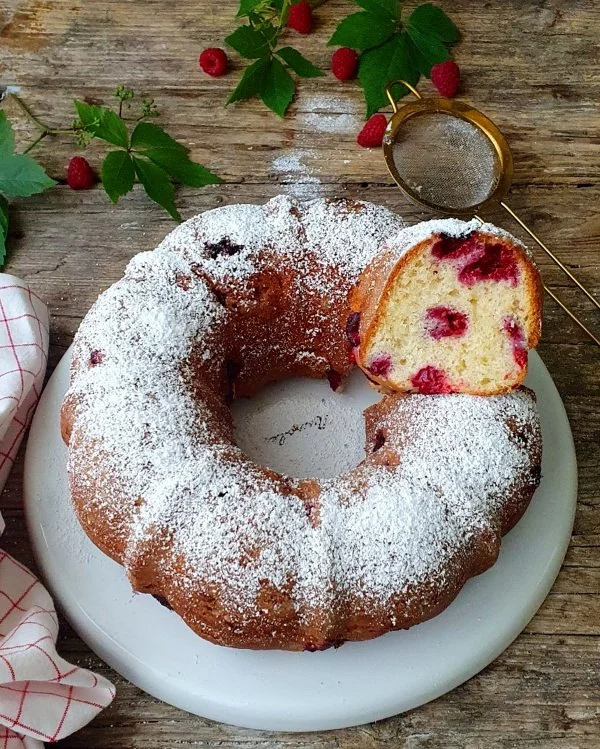 Ciambella ai lamponi.jpg