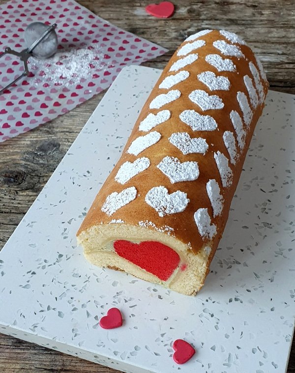 Rotolo giapponese con cuore.jpg