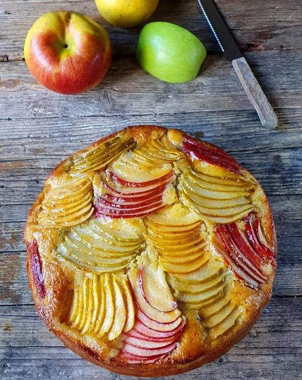 Torta di mele multicolor 1.jpg