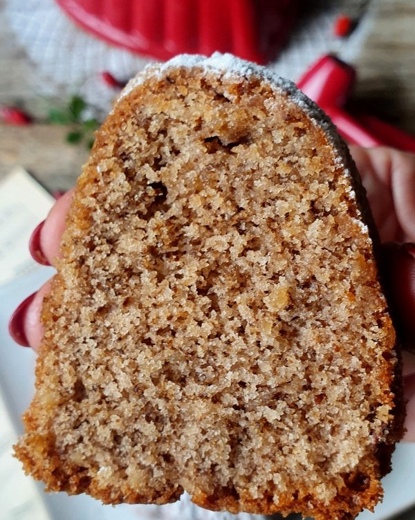 Ciambella alle noci 2.jpg