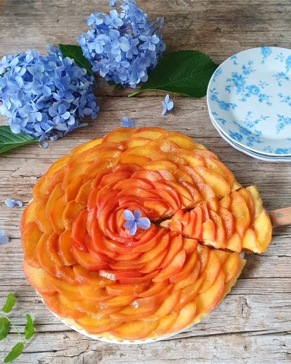 Torta fredda pesca e amaretti