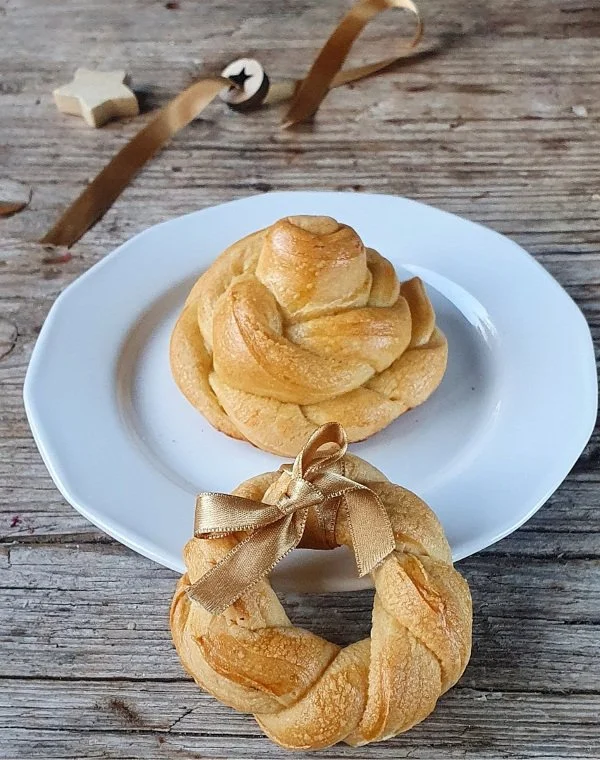 Mini ghirlande di pan brioche 1.jpg