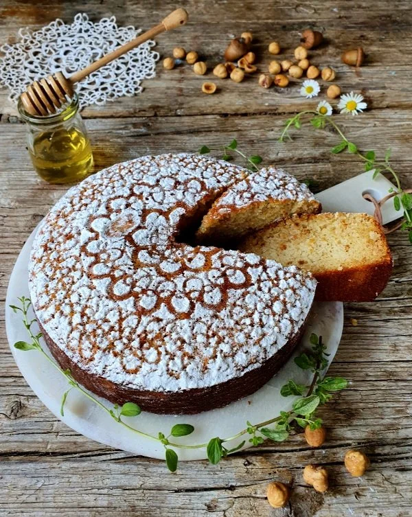 Torta nocciole e albumi 1.jpg