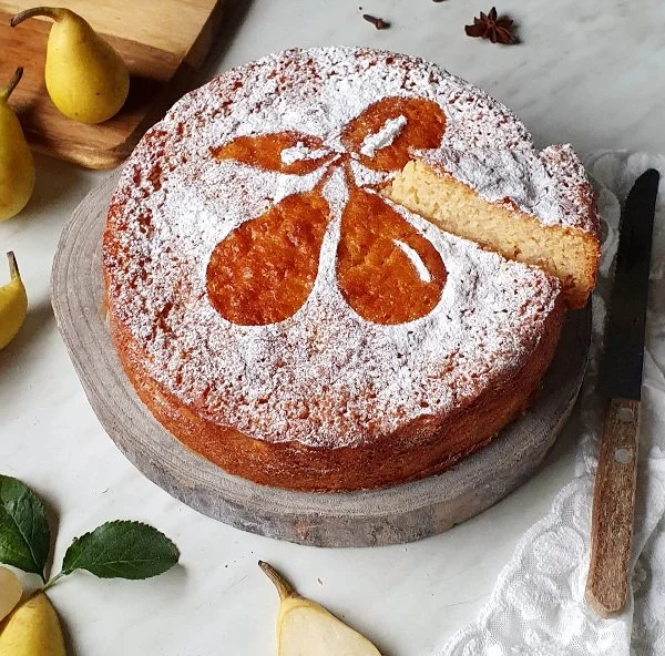 Torta con pere cotte 1.jpg