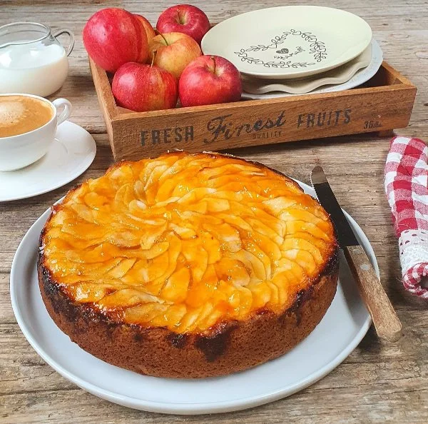 Torta soffice di mele.jpg